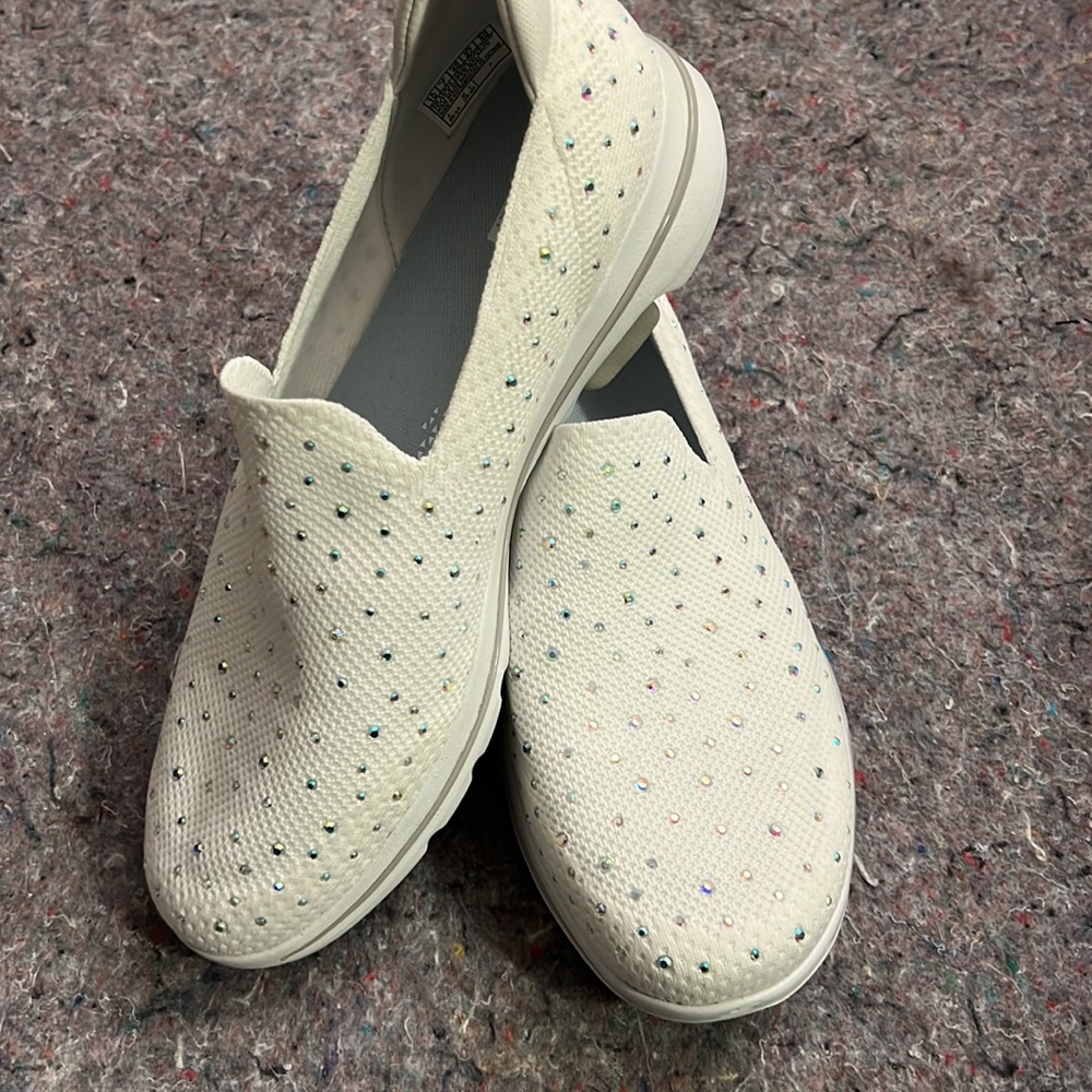 Women’s White Rhinestone Slide-On Tennis Shoe